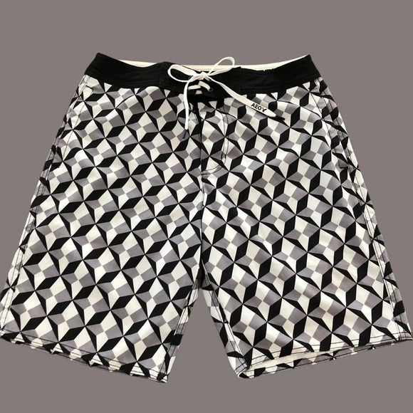American Eagle Outfitters Mens Small Unlined Boardshorts Geometric Swim Surf - Picture 1 of 7